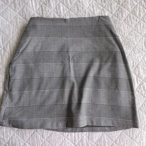houndstooth mini skirt